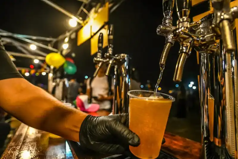 Posadas celebra la 9ª edición del Festival de Cerveza Artesanal UNA+ en La Cascada Posadas