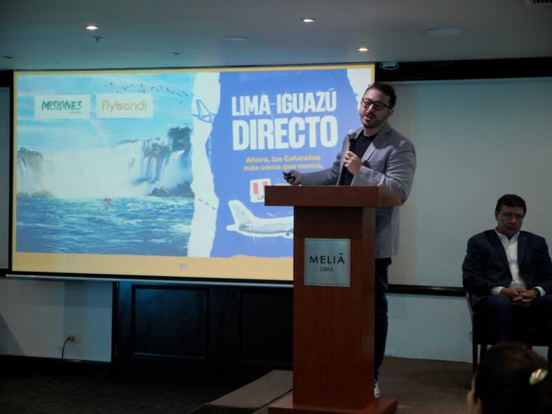 Misiones presentó en Perú el vuelo Lima–Puerto Iguazú ante más de 120 operadores turísticos, fortaleciendo el posicionamiento internacional del destino.