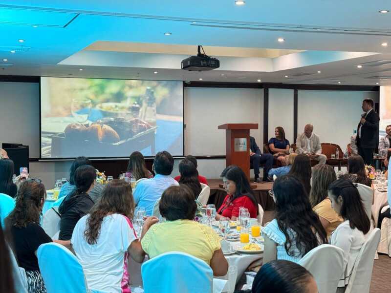 Misiones presentó en Perú el vuelo Lima–Puerto Iguazú ante más de 120 operadores turísticos, fortaleciendo el posicionamiento internacional del destino.