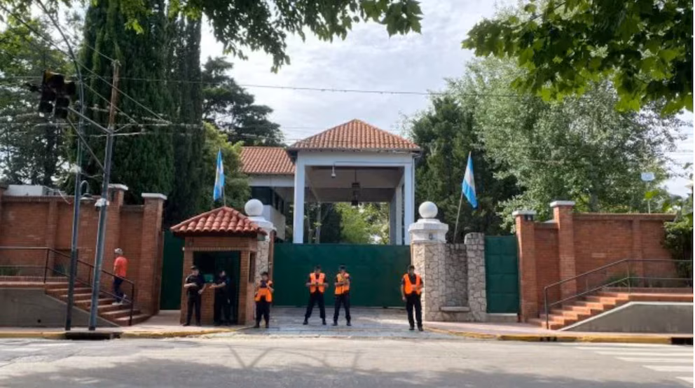 Investigan a siete presos por posible extorción al soldado que se suicidó en la Quinta de Olivos 1 presos