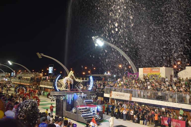 Carnaval Encarnaceno 2026: récord histórico en la Edición 100 1 caranaval