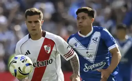 Eduardo Coudet inició una profunda reestructuración en River Plate y dejó afuera de la pretemporada en España a 11 futbolistas, entre ellos Paulo Díaz, Germán Pezzella y Fabricio Bustos.