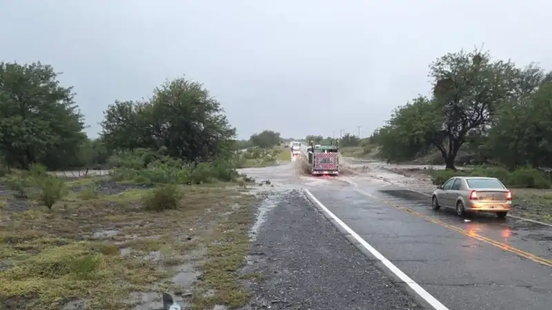 Temporal en San Juan: cierran por tiempo indeterminado la Ruta 141 hacia La Rioja 1 Temporal