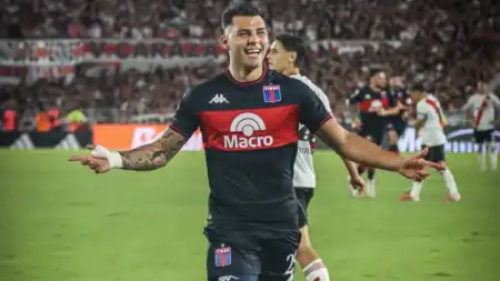 Sarmiento, Independiente y Huracán ganaron en la jornada del sábado por la fecha 4 del Torneo Apertura. hoy lunes 9 de febrero cierra la fecha 4.