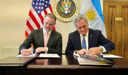 Adorni brindará una conferencia de prensa con Quirno sobre el acuerdo comercial con Estados Unidos conferencia Adorni acuerdo comercial