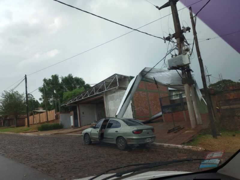 Tormentas en Misiones: Energía de Misiones trabaja para restablecer el servicio WhatsApp Image 2026 02 12 at 19.50.3444 - 1