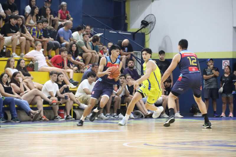 Final cerrado y sonrisa auriazul en la antesala de la Liga Federal 3 auriazul