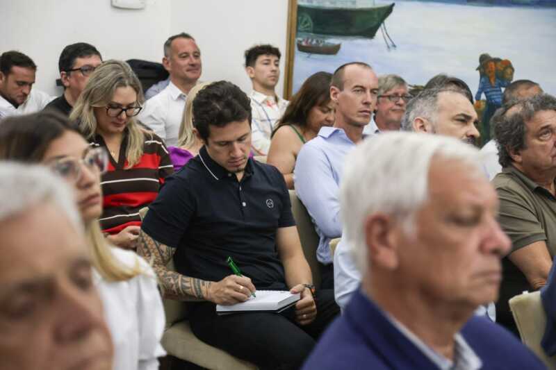 Passalacqua firmó convenios con el CFI por $5.500 millones para PyMEs e infraestructura 14 WhatsApp Image 2026 02 23 at 17.44.42 2 - 13