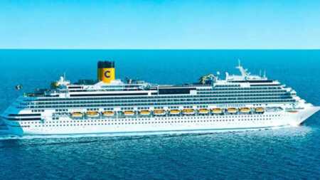 Pánico a bordo del crucero Costa Favolosa por un violento oleaje en plena travesía hacia Buenos Aires crucero