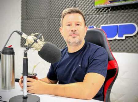 “El salario docente en Misiones supera el piso nacional”, afirmó Aranda El ministro de Educación, Ramiro Aranda, aseguró que el ciclo lectivo 2026 comenzará el 2 de marzo con aumento salarial y continuidad del FOPID.