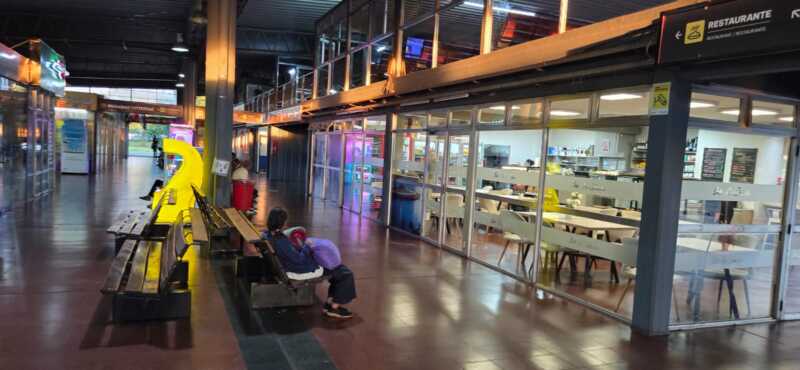 No hay transporte de pasajeros: terminal y transferencias vacías por el paro nacional en Posadas 4 bar terminal - 3