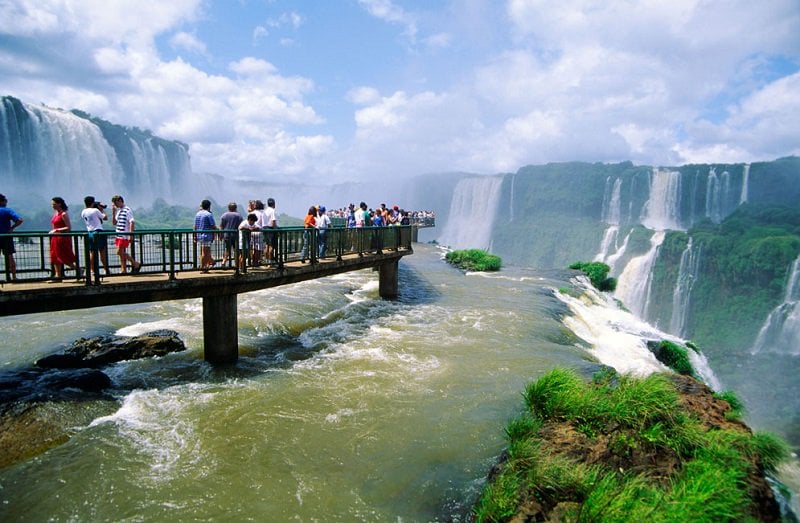Misiones se ubicó entre las provincias más elegidas del país durante el feriado largo, con Puerto Iguazú como principal destino turístico.