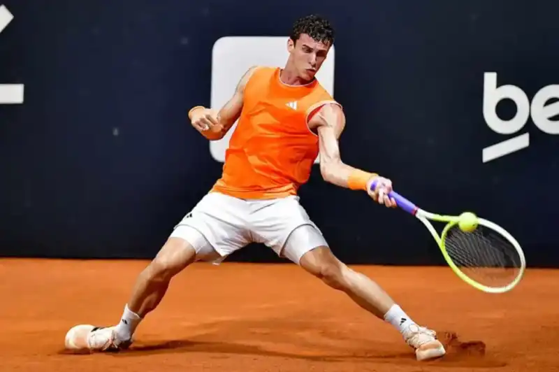 Etcheverry, Juan Manuel Cerúndolo y Thiago Tirante juegan los cuartos de final del ATP 500 de Río y buscan meterse en semifinales del torneo más importante de Sudamérica.