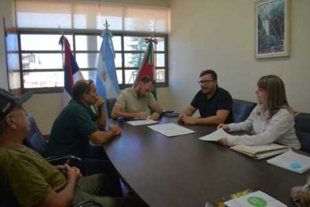 Oberá firmó dos comodatos para avanzar en la construcción de un NENI y un Hogar de Día destinados a fortalecer la contención social y educativa.