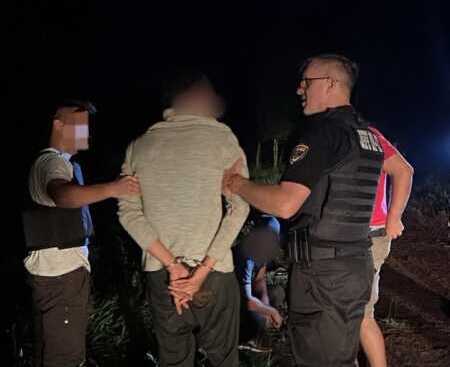 Jardín América: detuvieron al segundo implicado en el homicidio de Luis Miguel Niveiro en el barrio Prosol El segundo sospechoso fue detenido en una zona rural de Colonia Polana y en su poder secuestraron un revólver calibre 32.