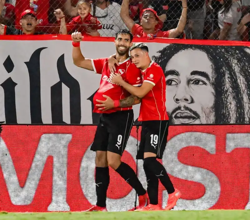 Independiente visita a Independiente Rivadavia por el partido pendiente de la fecha 6 3 Independiente visita a Independiente Rivadavia en Mendoza por el interzonal pendiente de la sexta fecha del Torneo Apertura, reprogramado tras el paro general.