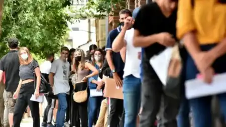 Crisis laboral: crecen los despidos y se dispara la asistencia por desempleo laboral