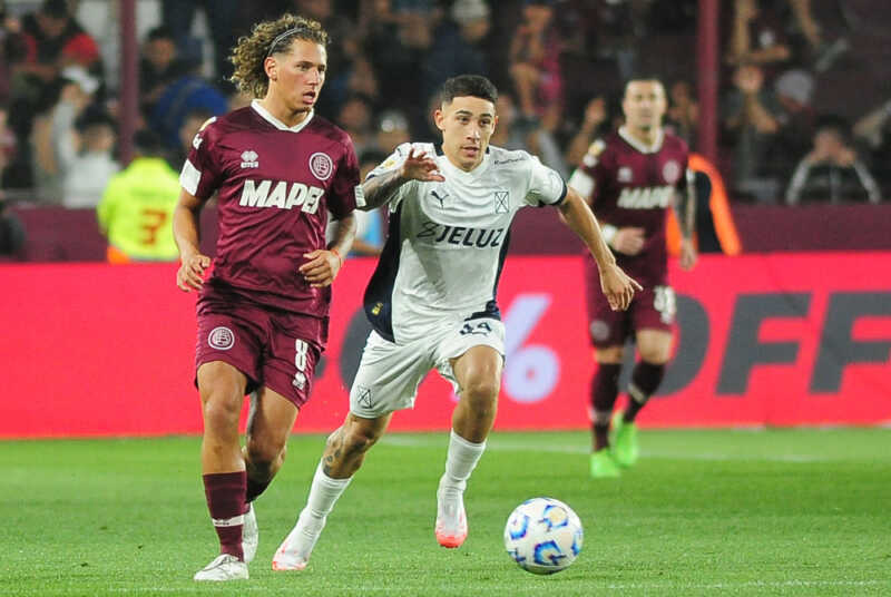 Recopa Sudamericana: Lanús recibe a Flamengo buscando bordarse una nueva estrella continental 4 Lanús y Flamengo se enfrentan este jueves por la ida de la Recopa Sudamericana 2026 en La Fortaleza. El Granate buscará dar el primer paso hacia un título internacional clave.