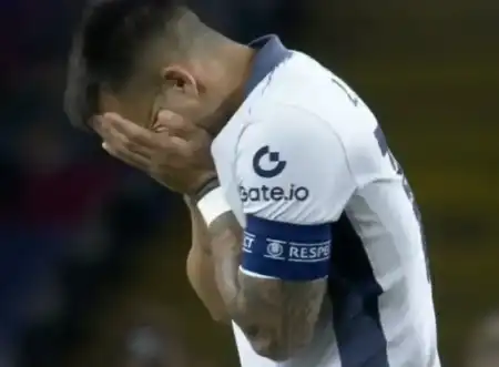Lautaro Martínez sufrió una distensión en el sóleo izquierdo y estará al menos 15 días fuera. Inter seguirá su evolución y crece la preocupación en la Selección Argentina.