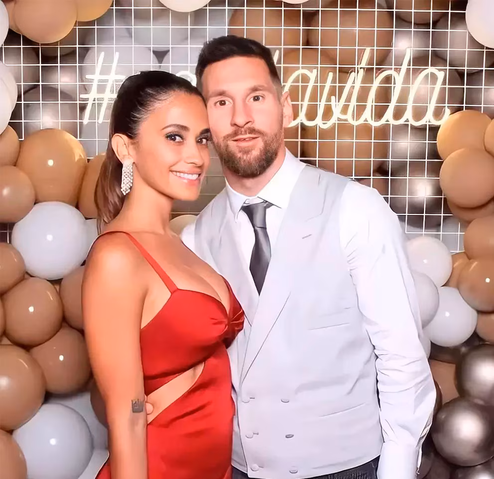 Lionel Messi reveló que uno de sus mayores arrepentimientos es no haber aprendido inglés de niño. También recordó el partido clave ante México en Qatar 2022 y contó cómo le pidió casamiento a Antonela Roccuzzo.