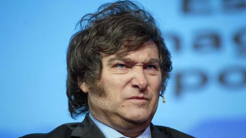 Aumentó la corrupción en Argentina durante el segundo año de mandato de Milei 2 En el segundo año de mandato de Javier Milei, la percepción de corrupción en Argentina empeora, generando preocupación sobre inversión y gobernabilidad.