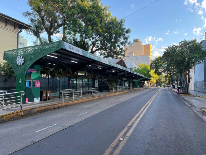 No hay transporte de pasajeros: terminal y transferencias vacías por el paro nacional en Posadas 6 parada junin - 5