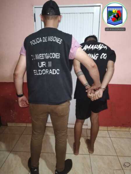policia detenida.jpg - 3