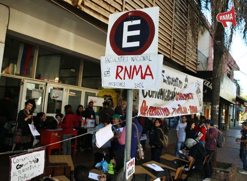 Eliminan un fondo que financiaba medios comunitarios y los ponen a competir con grandes grupos 2 medios comunitarios