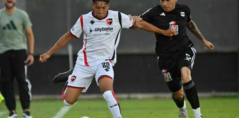 Torneo Apertura: agónico empate de Newell’s ante Riestra y así quedó la tabla 2 Newell’s igualó 1-1 ante Deportivo Riestra en el cierre de la fecha 5 del Torneo Apertura 2026. Mirá cómo quedaron las tablas y cuándo comienza la fecha 6.