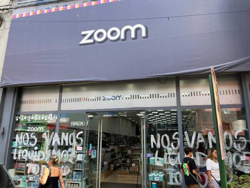 Cierra Zoom: otro comercio que no logró sostener la ecuación económica 2 Costos altos y ventas en baja, una combinación difícil de sostener.