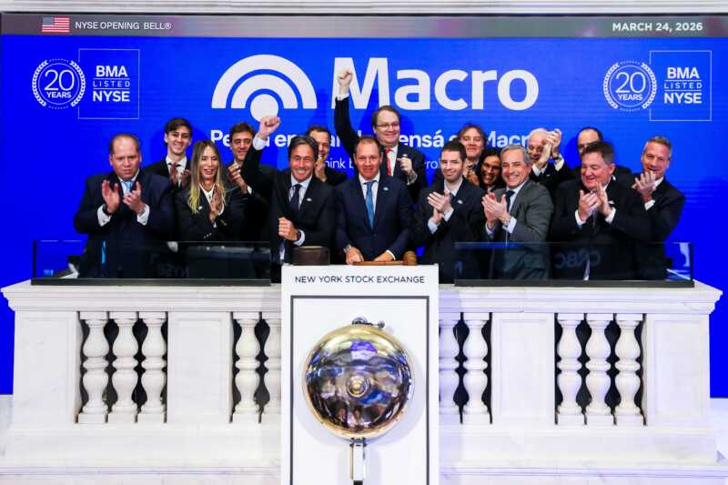 Banco Macro celebró 20 años en la bolsa de Nueva York: solidez internacional y compromiso con el futuro de Argentina 2 1 - 1
