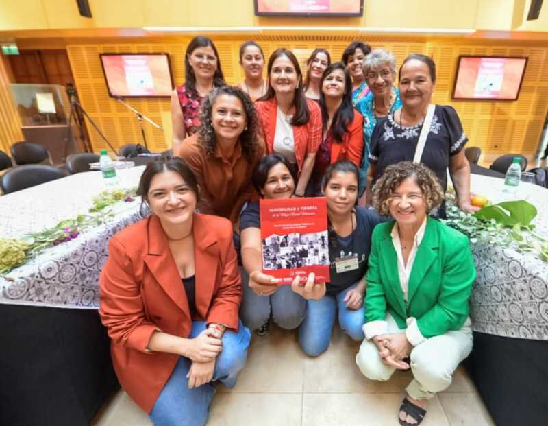 La mujer rural misionera, eje de una presentación literaria en la Cámara
