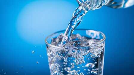 Agua mineral y presión arterial: cómo ayuda a prevenir la hipertensión 643PRDW2SZE4JP4HHMJYIYDWS4 - 2