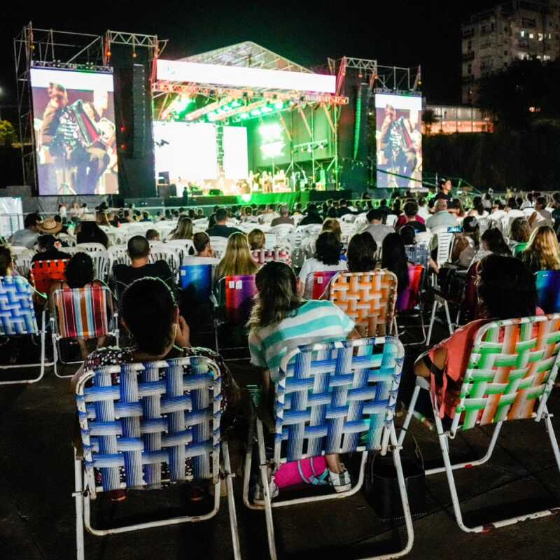Viernes en Posadas: música en vivo y Fiesta de San José 2 Posadas: viernes con Fiesta de San José y shows en vivo