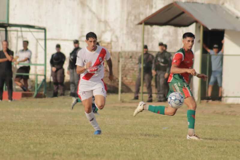 Brown goleó a Guaraní en el debut de la SúperLiga 2 Brown