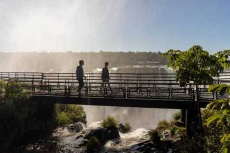 Las Cataratas del Iguazú recibieron más de 739 mil visitantes en el primer semestre y el destino creció casi un 14% Cataratas del Iguazú