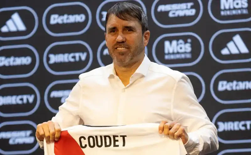 Eduardo Coudet dejará de ser el entrenador de River. Este jueves a las 15 anunciará su salida junto a Stefano Di Carlo y Enzo Francescoli.