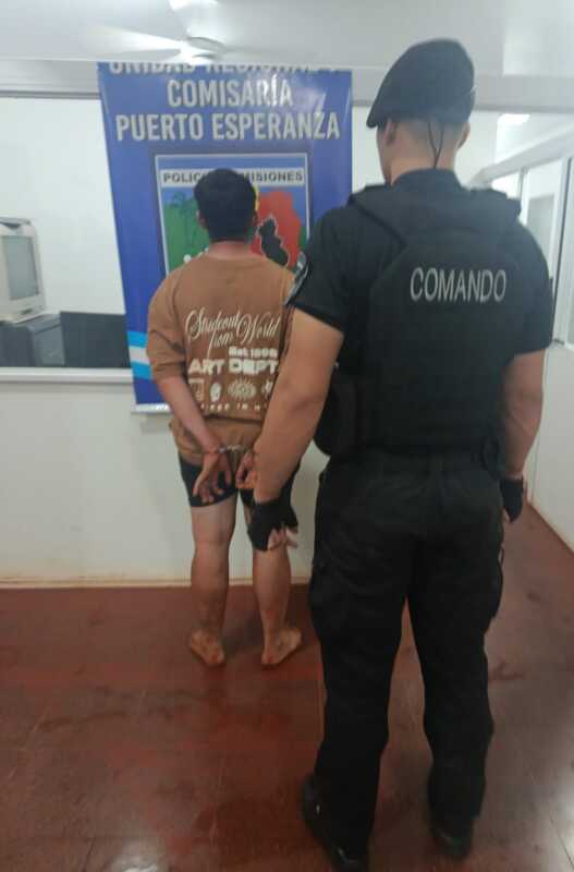 Detenido tras chocar un comercio y escapar a alta velocidad en Misiones 3 Detenido