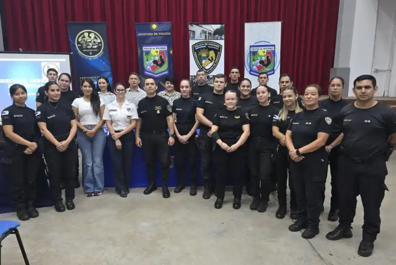 Policía