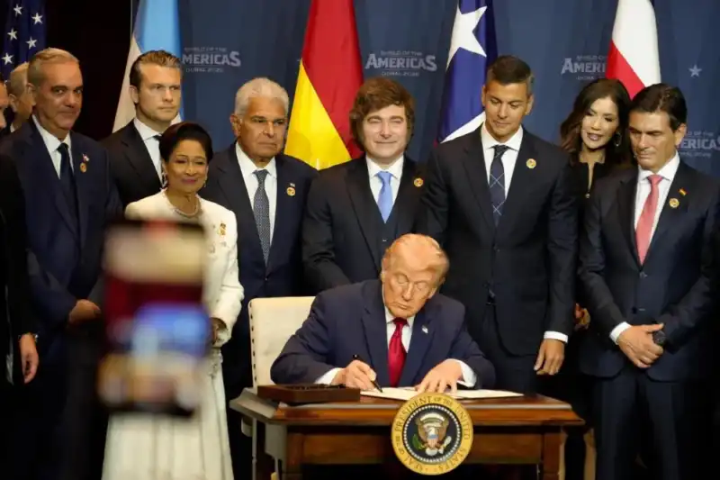 Trump anunció una nueva coalición militar y posicionó a Milei como aliado clave en América 1 Trump