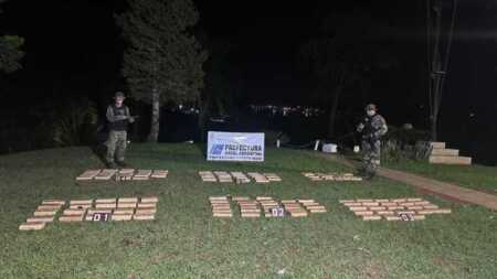 Prefectura incautó más de 141 kilos de droga en un operativo en Puerto Maní prefectura incautó 141 kg de droga
