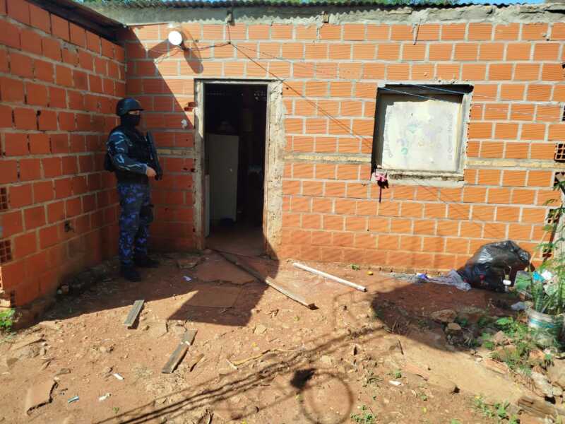 Posadas: Capturaron en la Chacra 145 a dos sospechosos de asaltar un kiosco y vender lo robado en el barrio 2 WhatsApp Image 2026 03 06 at 19.23.32 - 1