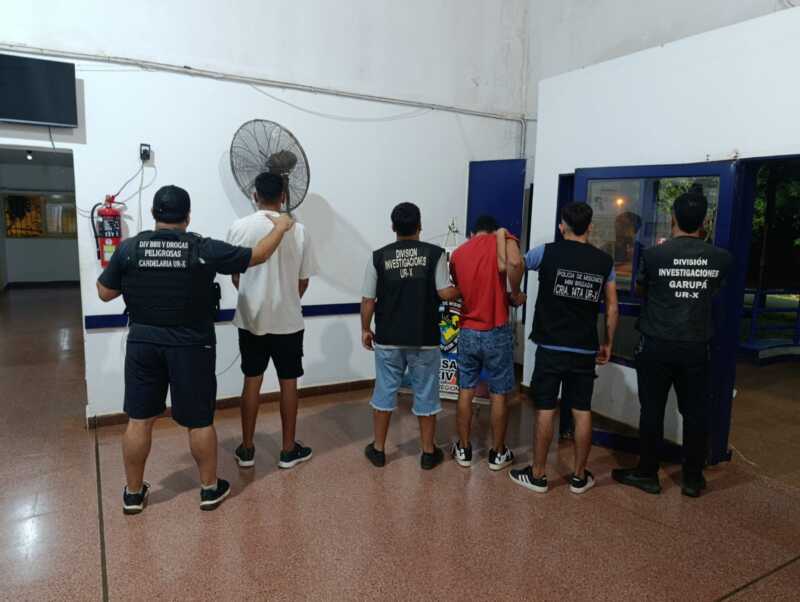 Capturaron a otros dos integrantes de la banda de “Negrito Muñoz” en Posadas 3 Dos detenidos en Posadas por su vínculo con la banda de Negrito Muñoz