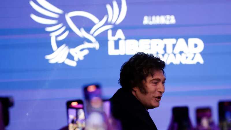 Caputo atribuyó el rebote de la inflación al “ruido político” y aseguró que el índice volverá a bajar 3 WhatsApp Image 2026 03 13 at 18.10.03 - 2