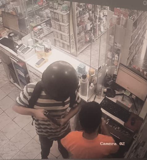 Intentó robar una farmacia y lo vinculan a una seguidilla de asaltos 3 Intento de robo en farmacia derivó en el esclarecimiento de otros delitos