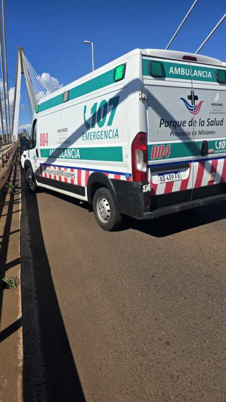 Tres lesionados en un choque de motocicletas rumbo a Paraguay