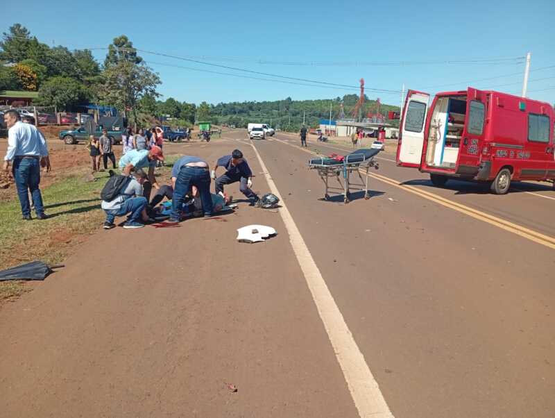 Choque entre un auto y una moto en la Ruta 14 dejó a un joven herido en San Pedro 2 WhatsApp Image 2026 03 20 at 11.09.16 1 - 1