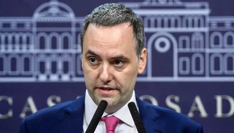 Adorni vuelve a escena en medio de la polémica y busca recuperar la iniciativa del Gobierno Manuel Adorni