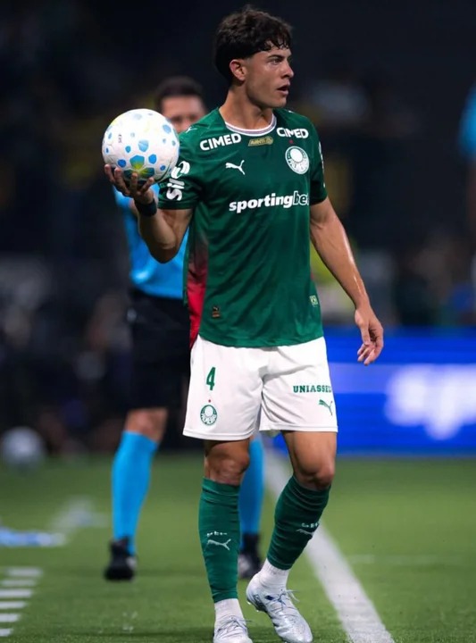 Agustín Giay fue convocado a la Selección Argentina y tendrá su primera oportunidad en la Mayor 2 WhatsApp Image 2026 03 24 at 17.24.06 - 1