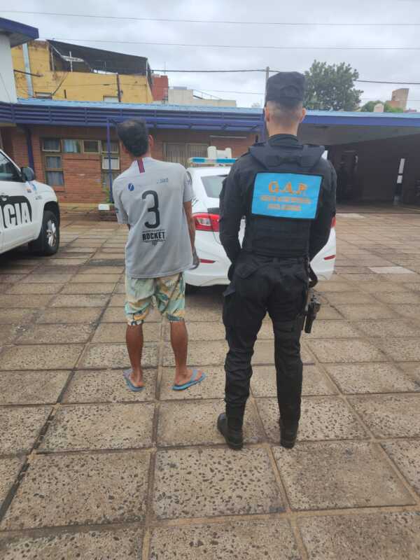 Cuatro detenidos en operativos policiales en Posadas, Garupá y Candelaria 6 WhatsApp Image 2026 03 24 at 19.48.25 2 - 5